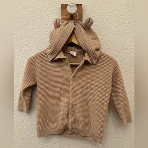 VGUC H&M waffle bear sweater/hoodie